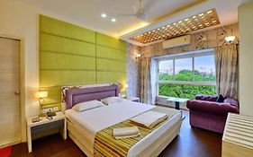 Hotel Rushabh Home